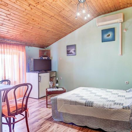 Apartment In Center Pola Esterno foto